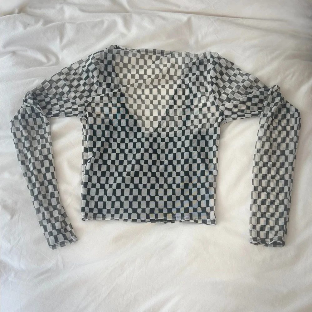Abercrombie & Fitch Checkered Mesh Crop Top - Picture 5 of 11